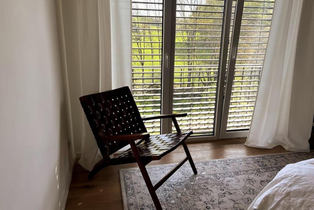 Apartment Forest Retreat- Serene 160m2 With Forest Views