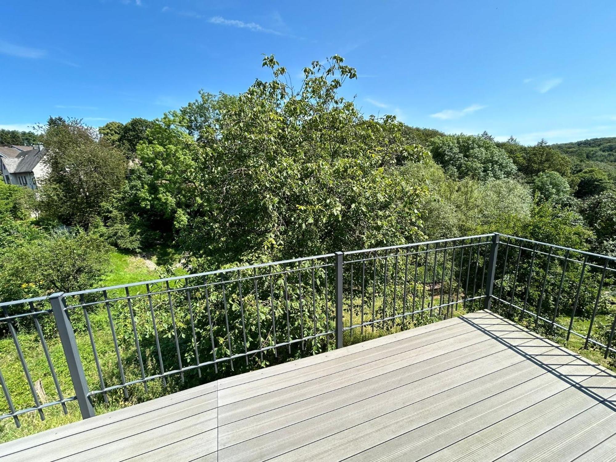 Forest Retreat- Serene 160m2 With Forest Views *